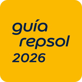 Sello de calidad Guía Repsol 2026 otorgado al mejor restaurante asturiano de Madrid.
